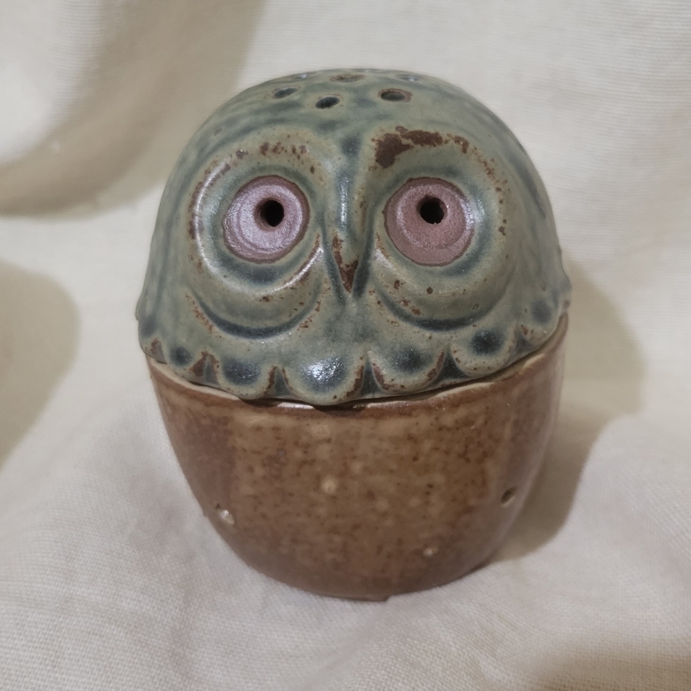 Rare Vintage Ceramic Owl Potpurri/Incense holder/Fairy light